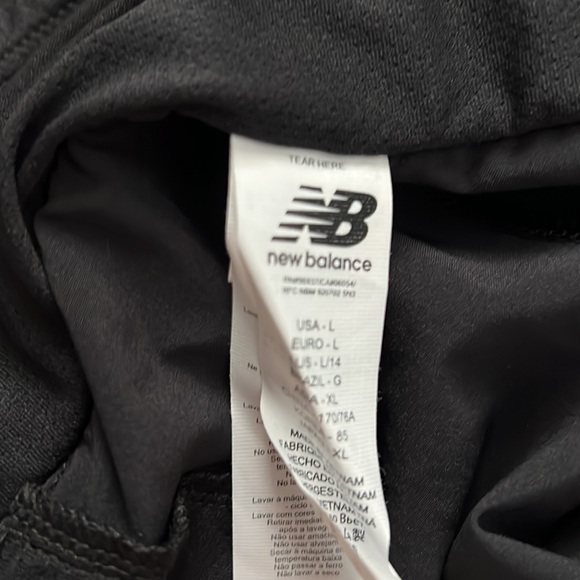 New balance athletic shorts - Picture 4 of 4